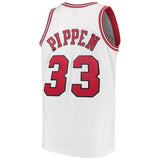 Scottie Pippen #33 Chicago Bulls 1997-98 Hardwood Classics Mens Swingman Jersey