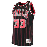 Scottie Pippen #33 Chicago Bulls Black 1995-96 Hardwood Classics Mens Swingman Jersey