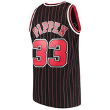 Scottie Pippen #33 Chicago Bulls Black 1995-96 Hardwood Classics Mens Swingman Jersey